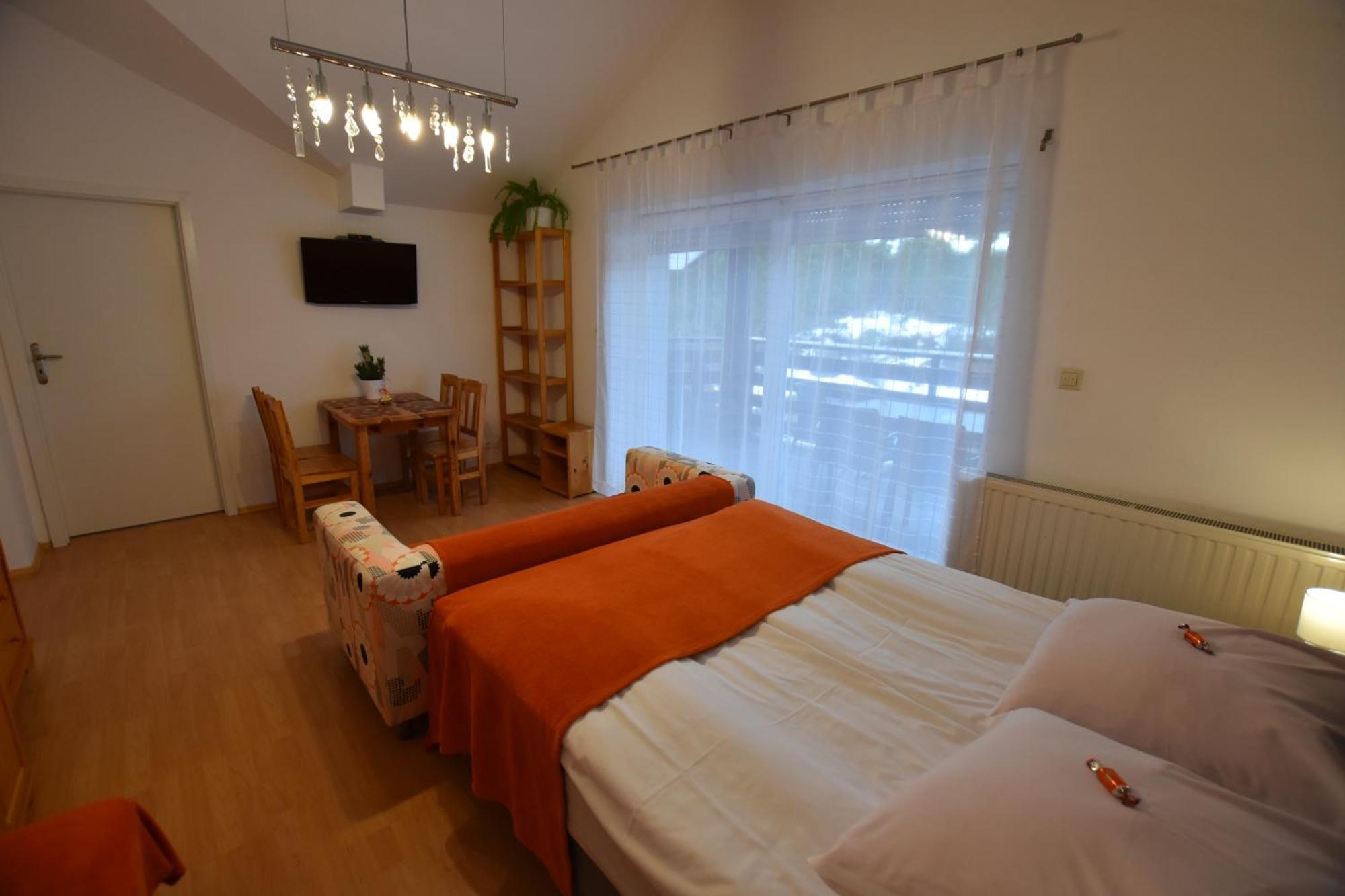 Apartamenty Czyrna Przy Gondoli Szczyrk Rom bilde